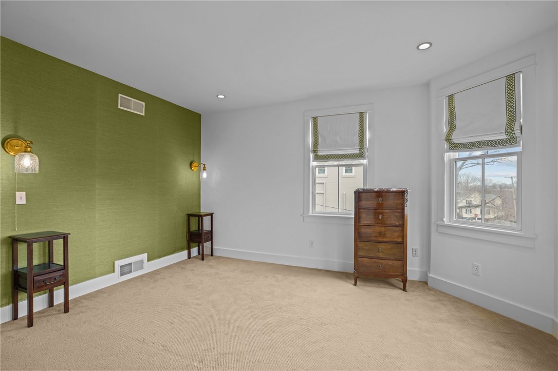 93 Roseneath Avenue 2