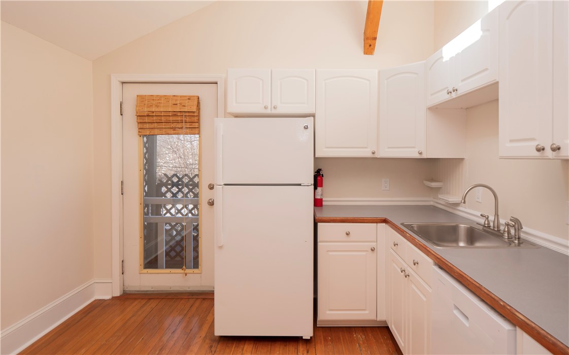8 Pleasant Street 2E