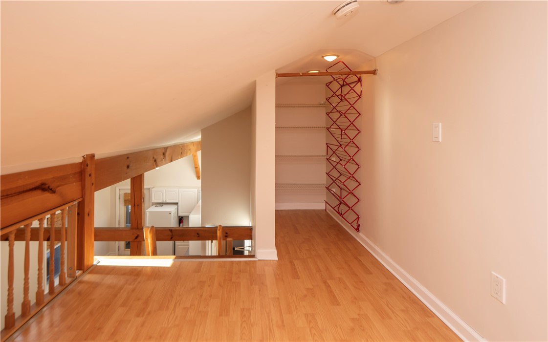 8 Pleasant Street 2E