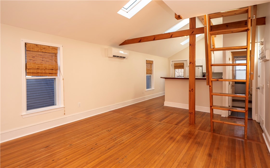 8 Pleasant Street 2E