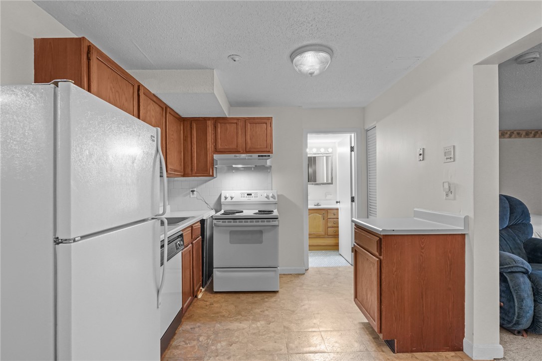 1190 Charles Street 7