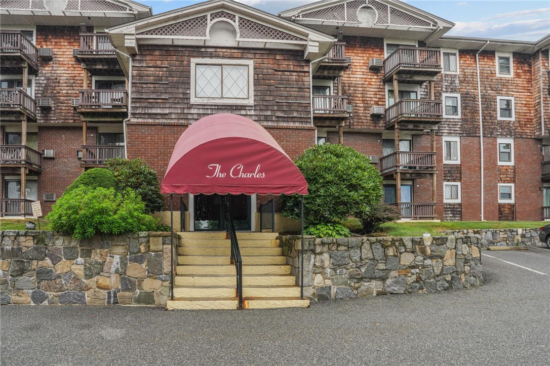 1190 Charles Street 7