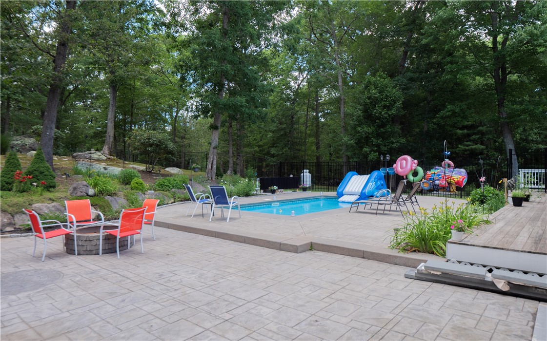 59 Briarwood Hill Road