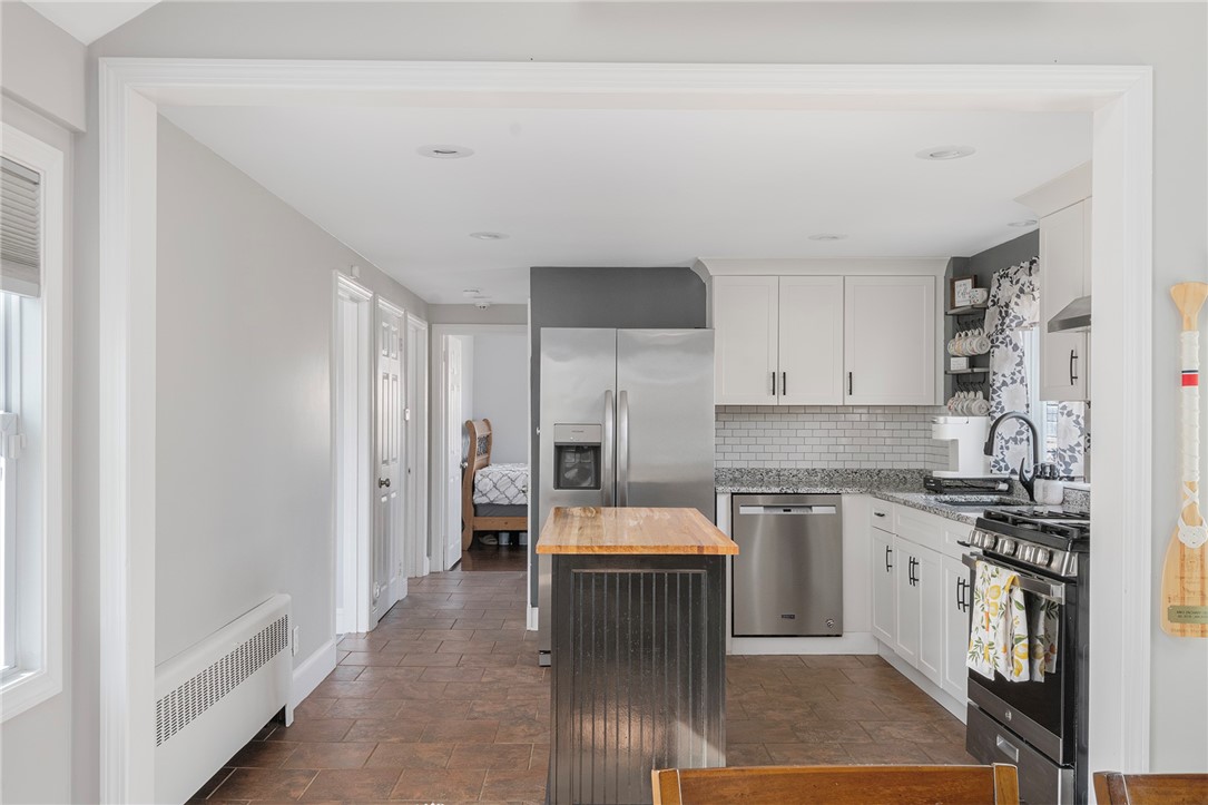 35 Vancouver Avenue