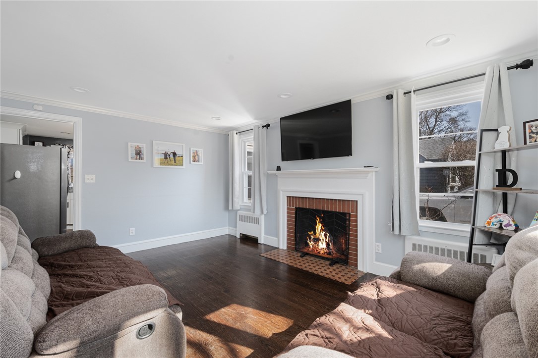35 Vancouver Avenue