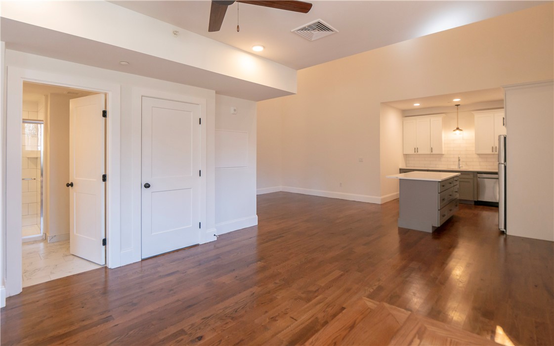 15 Cranston Avenue 19