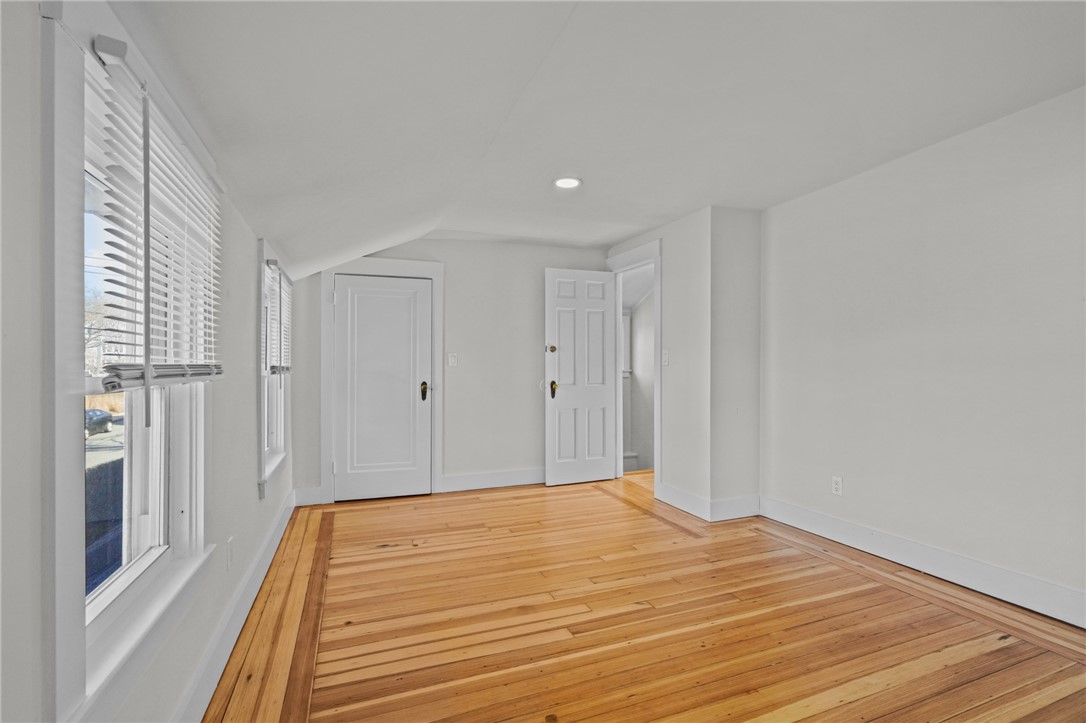 15 Curry Avenue