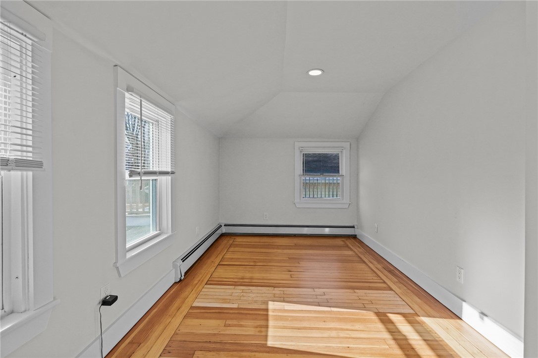 15 Curry Avenue