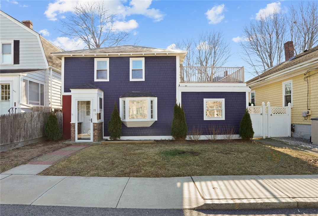 15 Curry Avenue