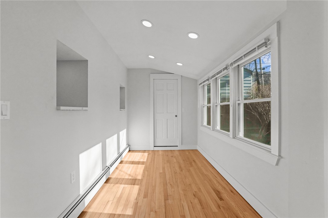 15 Curry Avenue