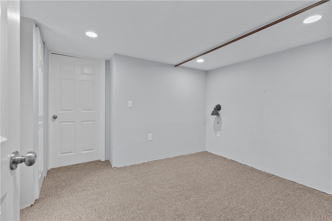 17 Phillips Avenue