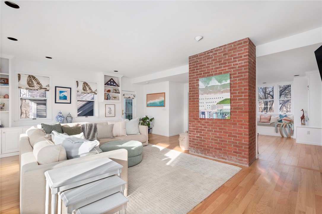 186 Crompton Avenue