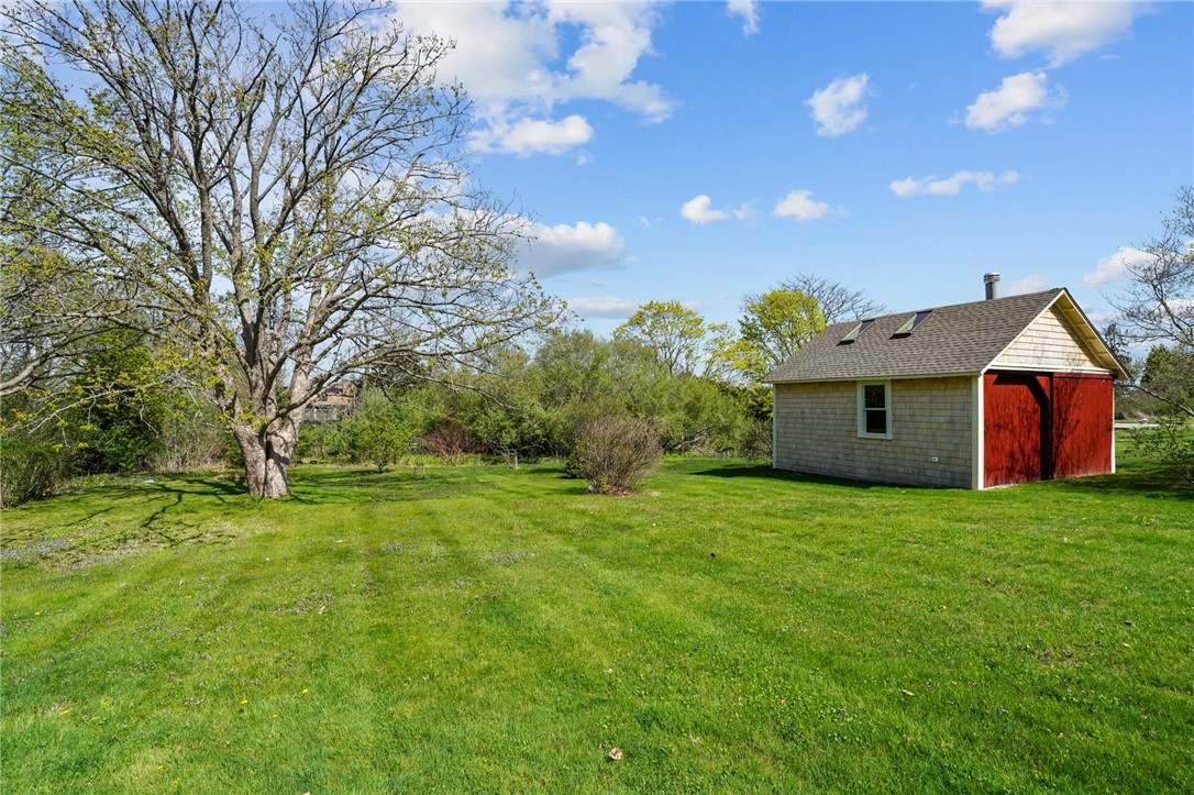 1667 East Main Road
