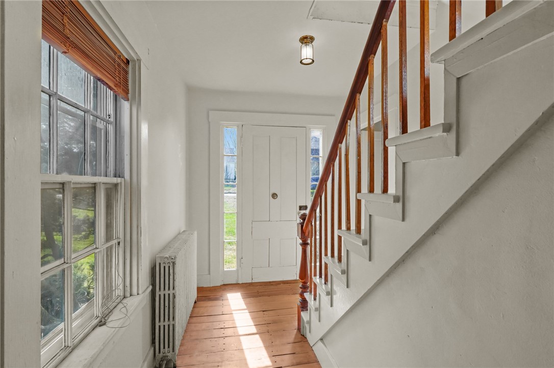 1667 East Main Road