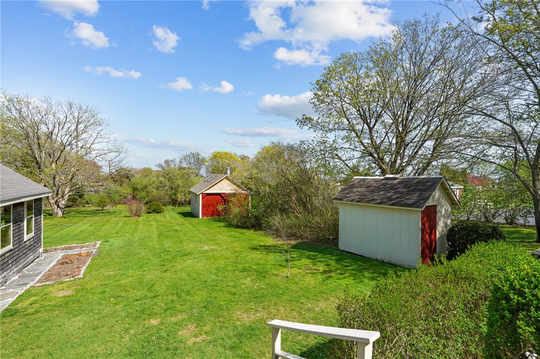 1667 East Main Road