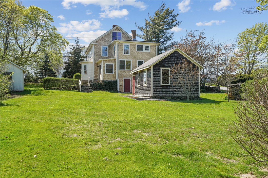 1667 East Main Road