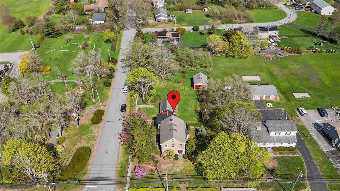 1667 East Main Road