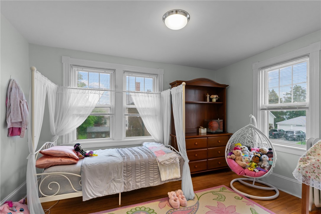 44 Bedlow Avenue