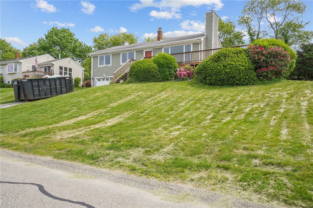 9 Algonquin Drive