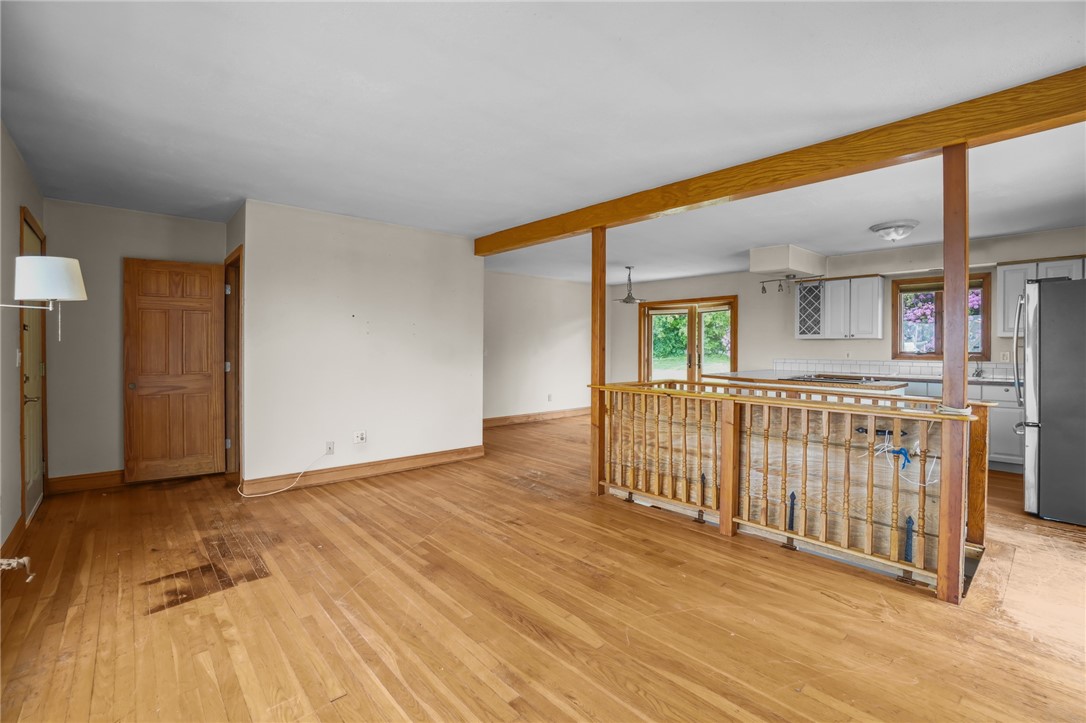 9 Algonquin Drive