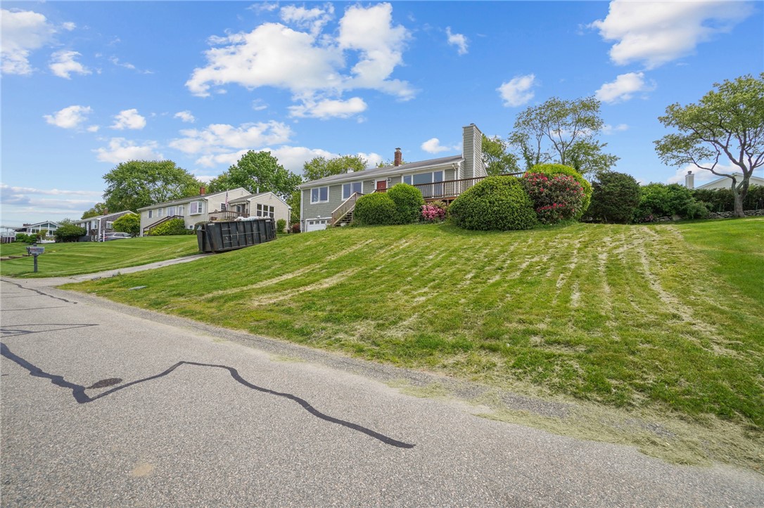 9 Algonquin Drive