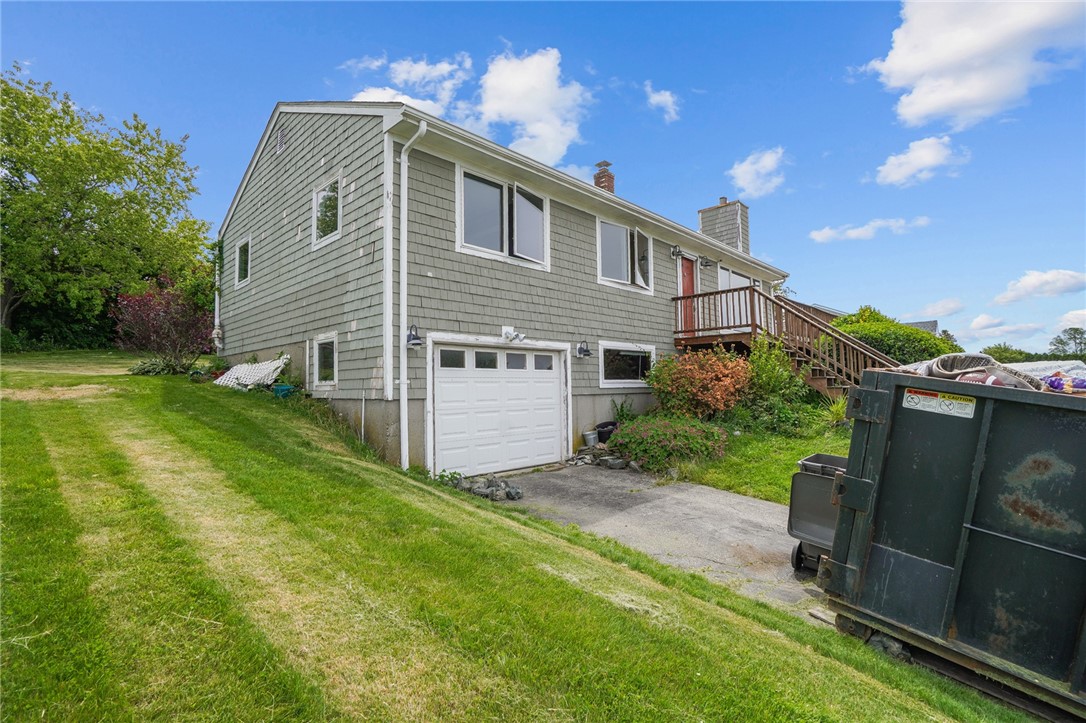 9 Algonquin Drive