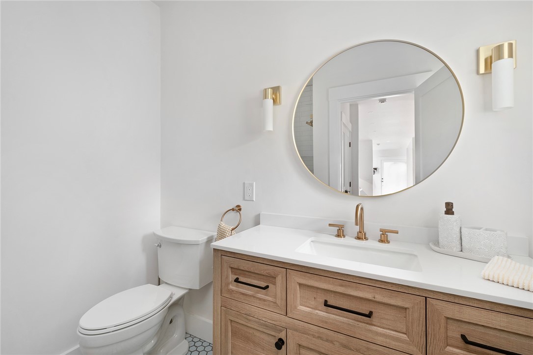 69 Connection Street