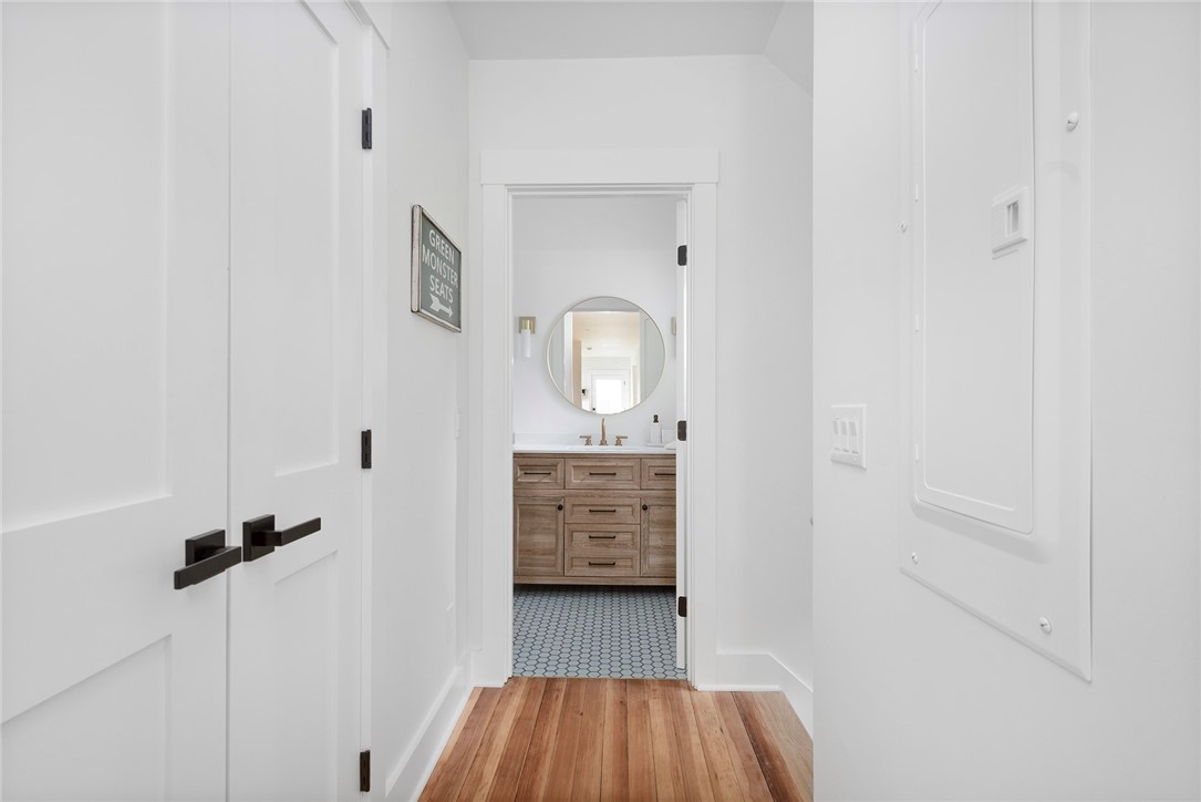 69 Connection Street