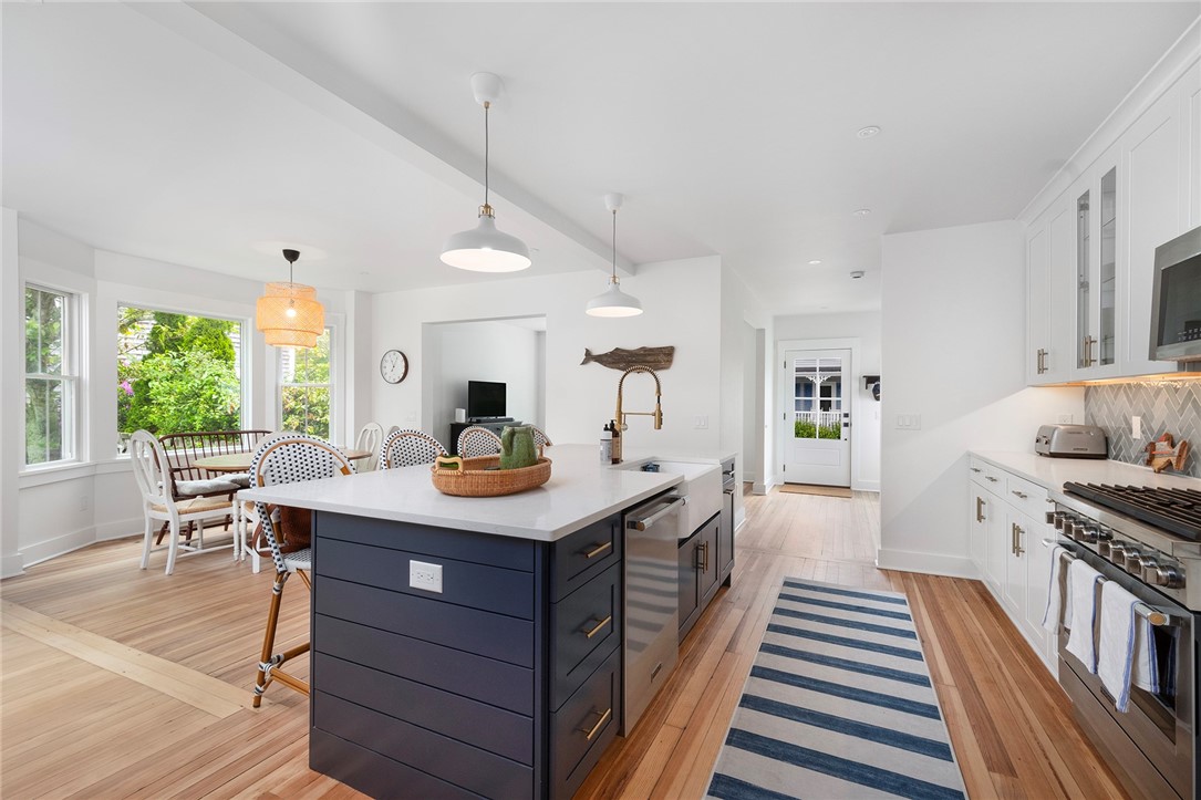 69 Connection Street