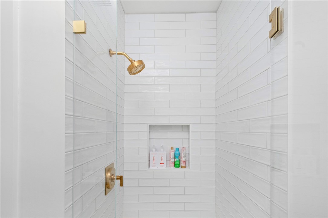 69 Connection Street