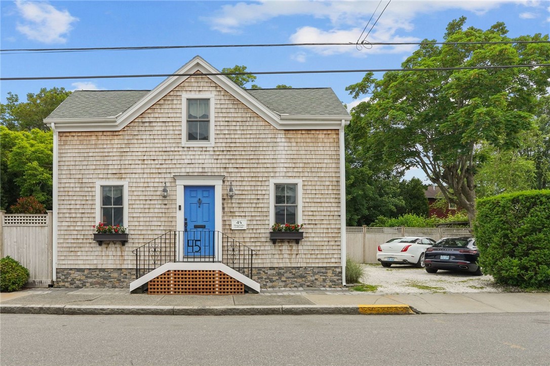45 Houston Avenue