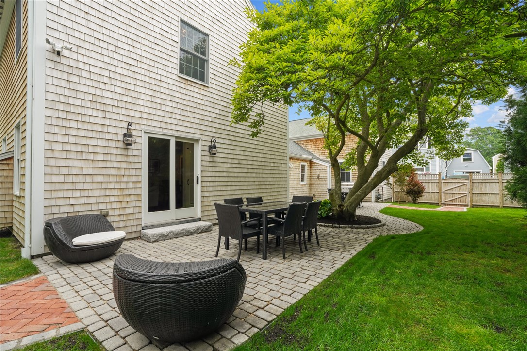 45 Houston Avenue