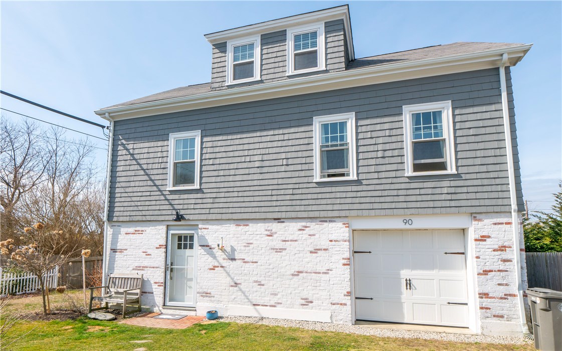 90 Renfrew Avenue