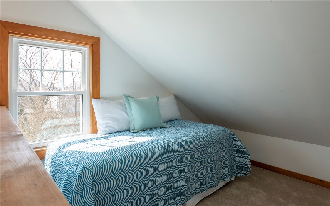 90 Renfrew Avenue
