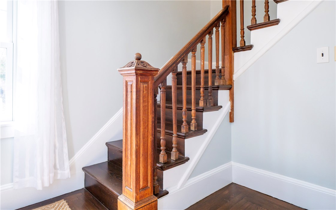 90 Renfrew Avenue