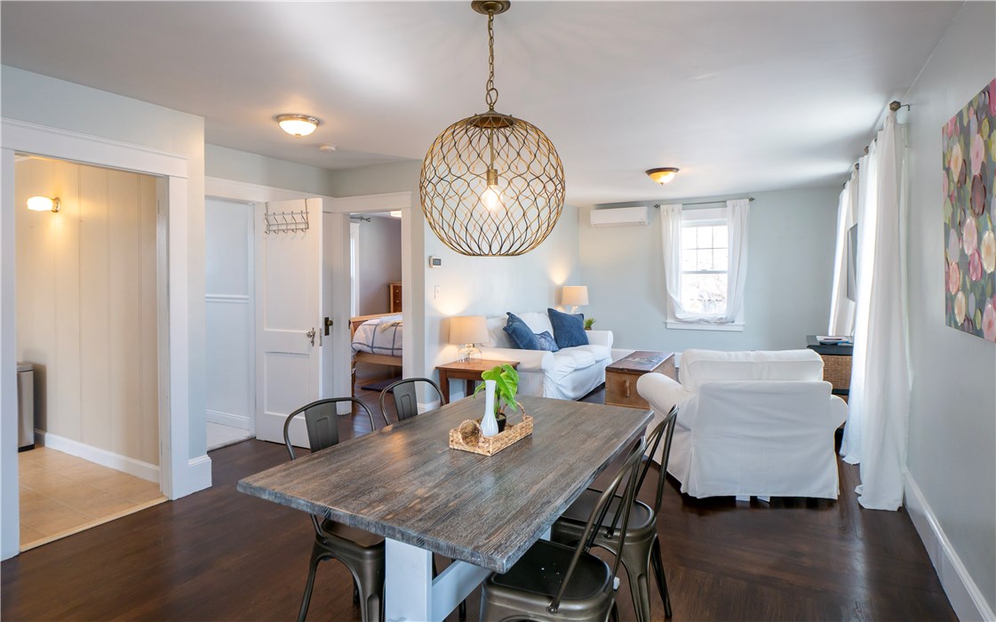 90 Renfrew Avenue