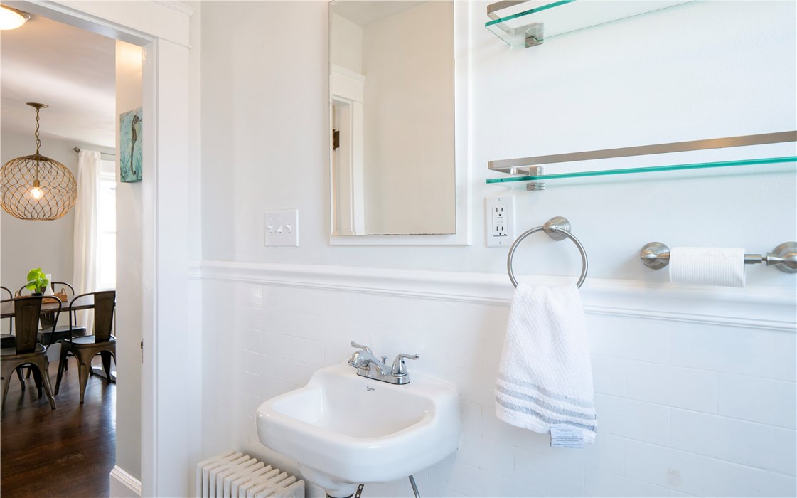90 Renfrew Avenue