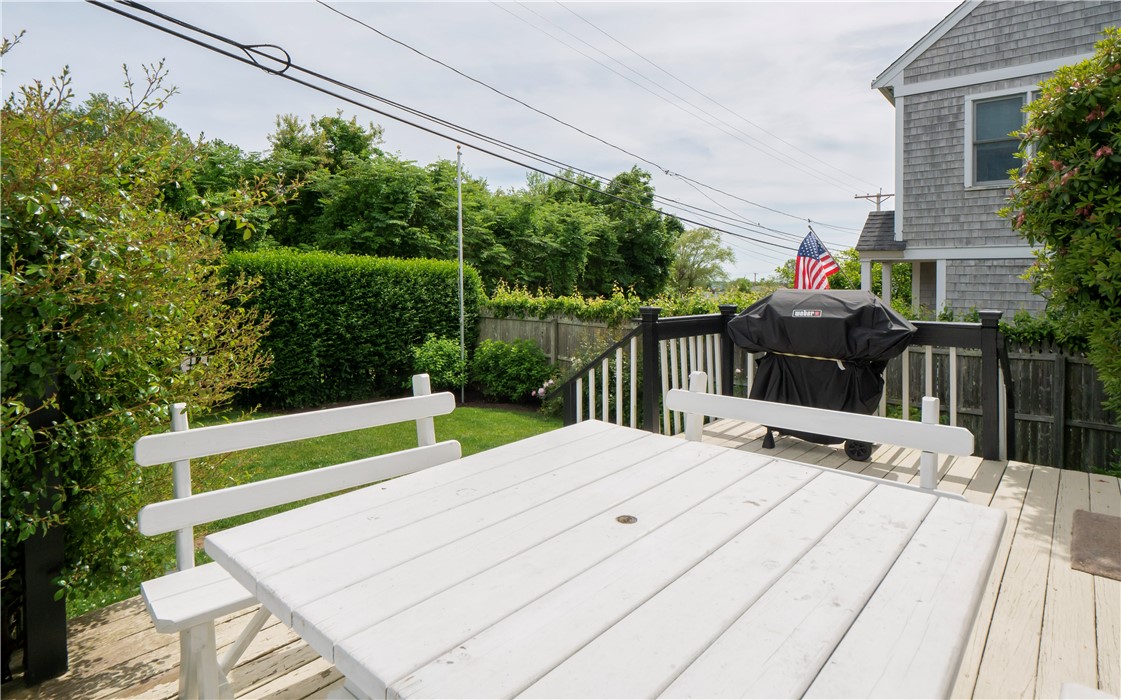 4 Draper Avenue