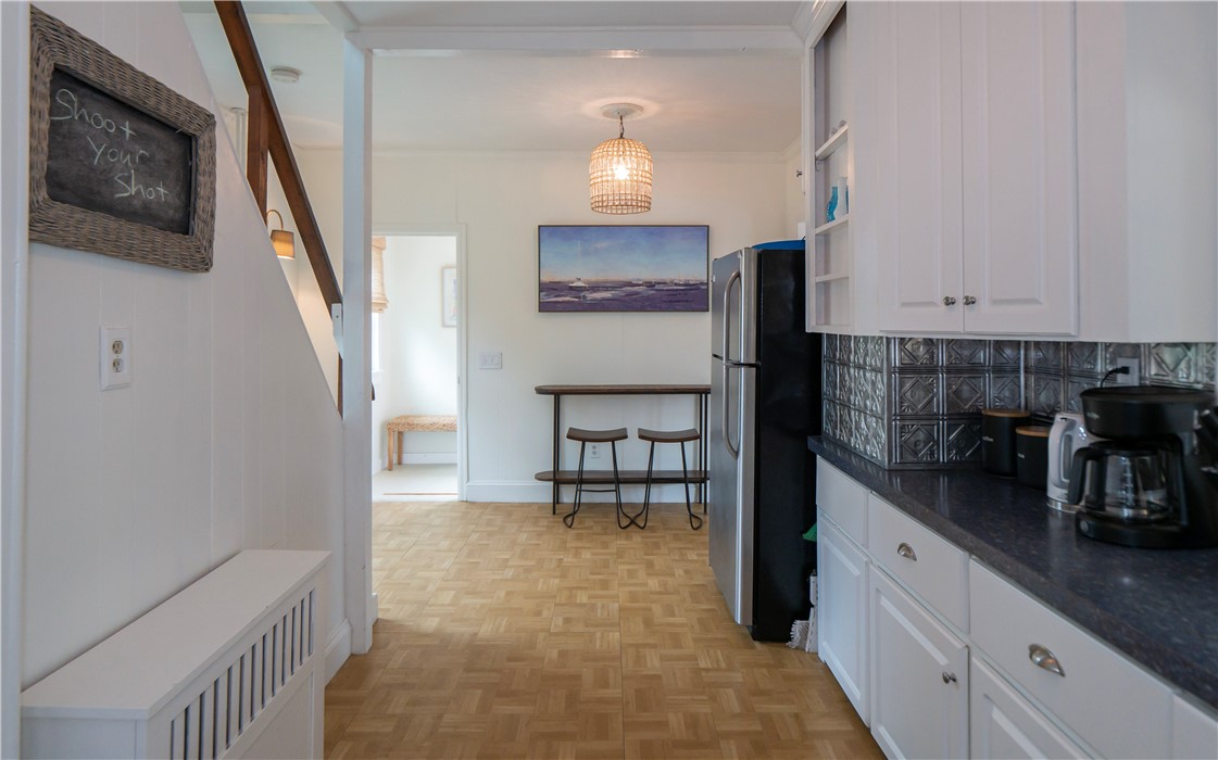 4 Draper Avenue