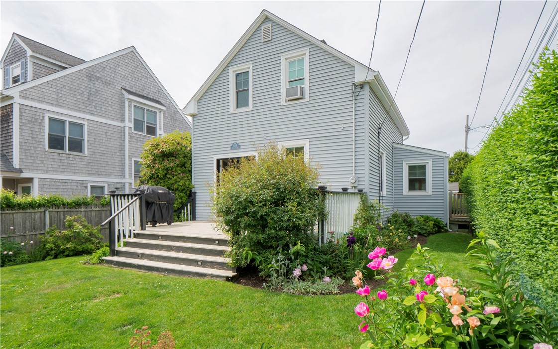 4 Draper Avenue