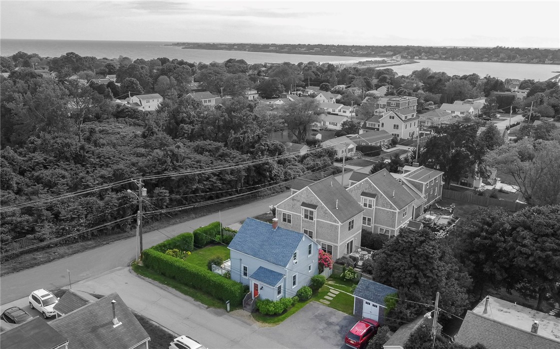 4 Draper Avenue