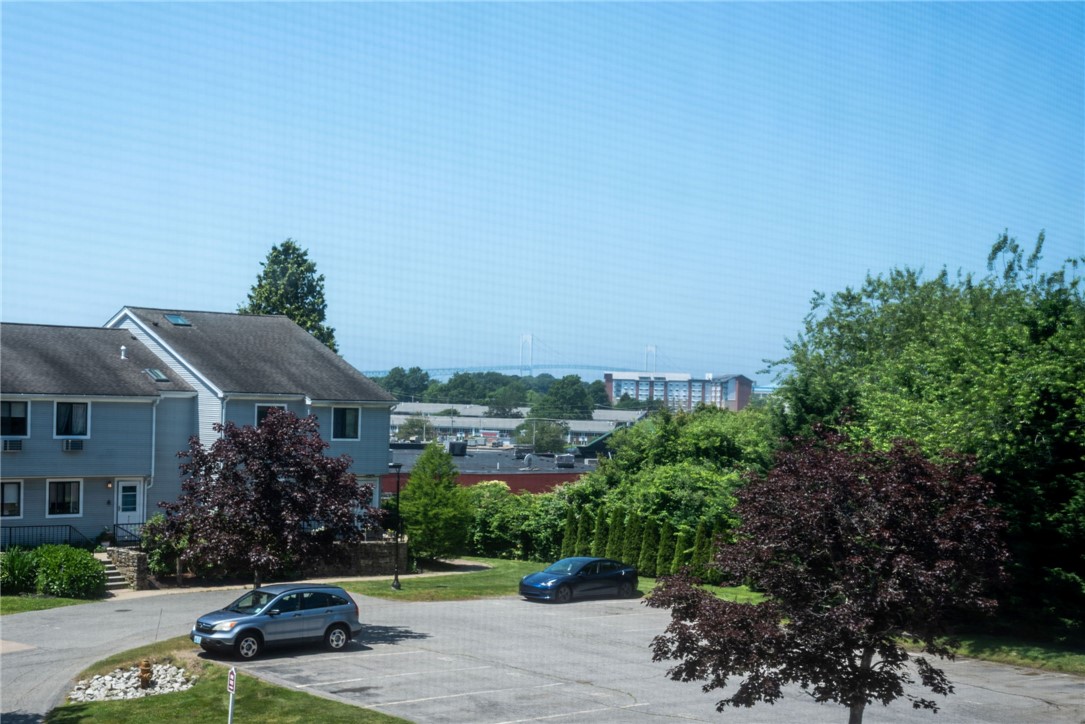 66 Girard Avenue 322