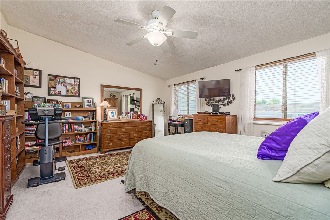 66 Girard Avenue 322