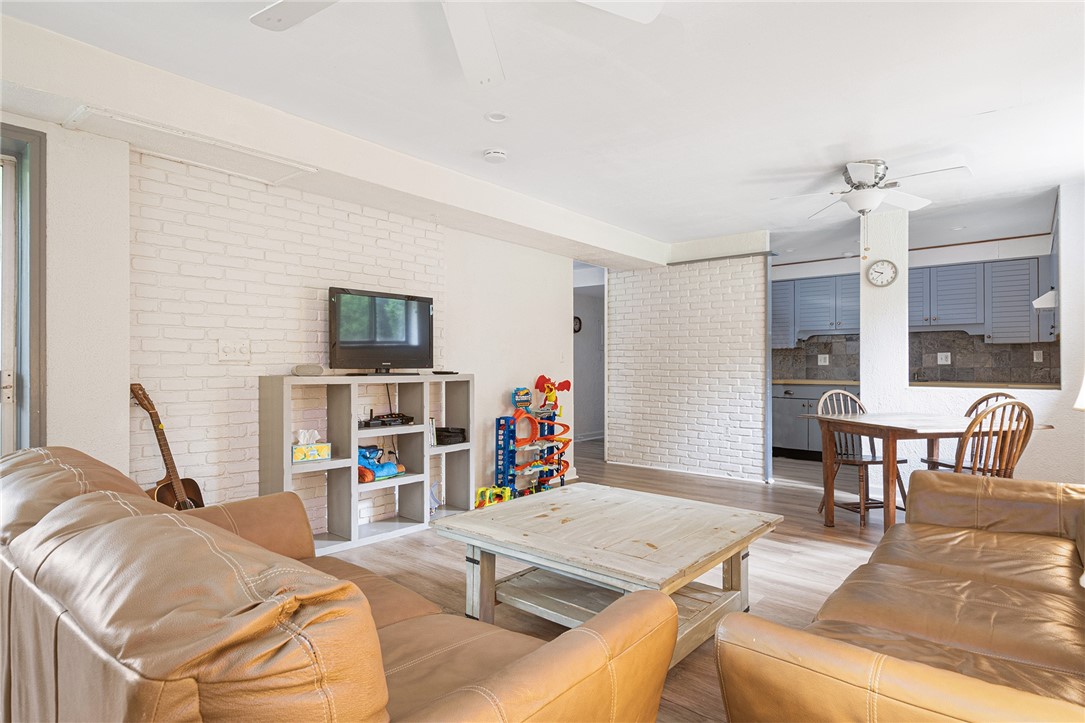 401 Bellevue Avenue 100