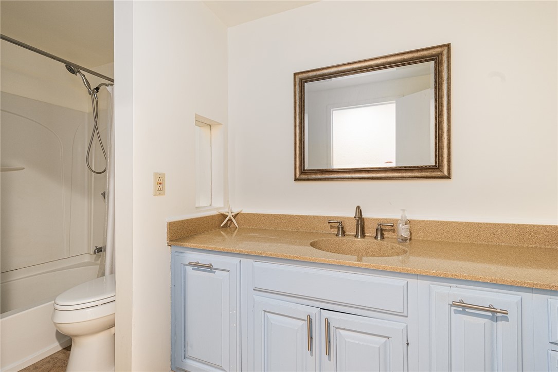 401 Bellevue Avenue 100
