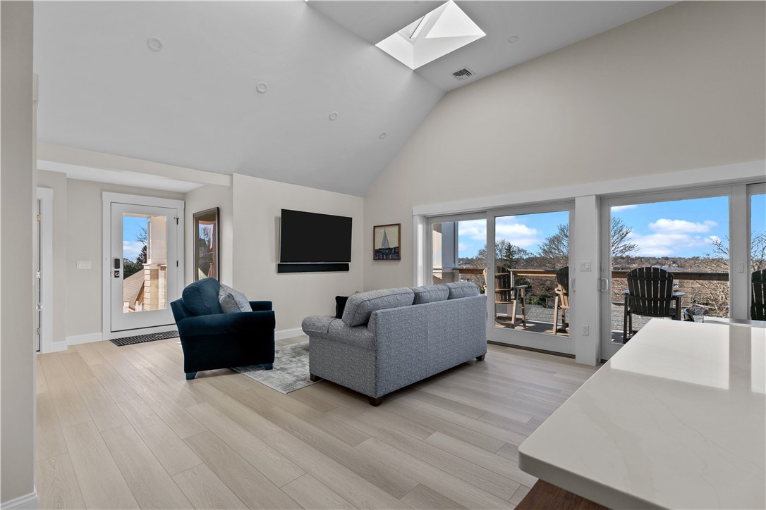 174 Renfrew Avenue 2