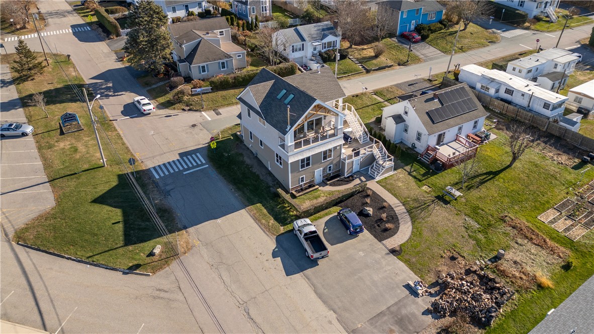 174 Renfrew Avenue 2