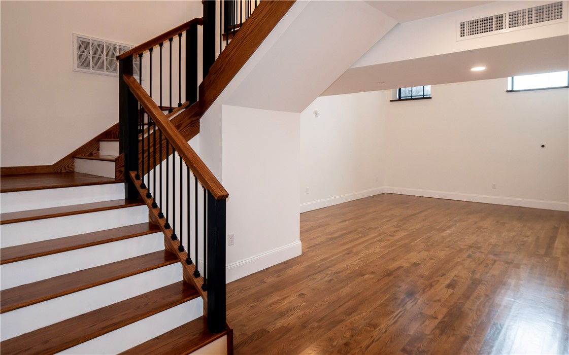 15 Cranston Avenue 20
