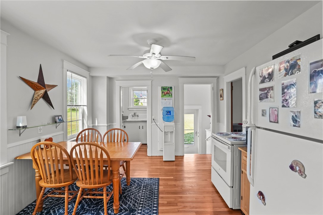 549 Aquidneck Avenue
