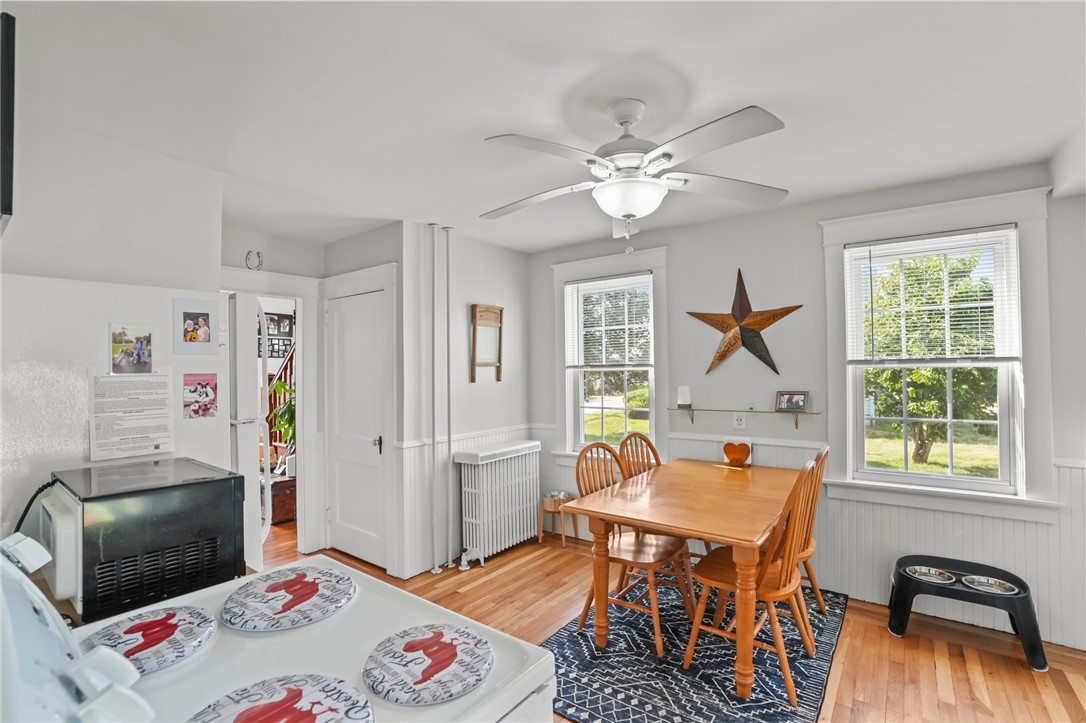 549 Aquidneck Avenue